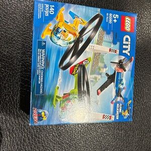 Lego city flying helicopter new in box 60260